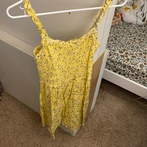 J is for Justify yellow floral dress size large
